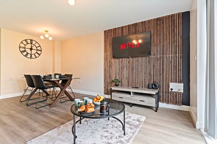 2 Bedroom Flat To Rent In Birmingham District, B5