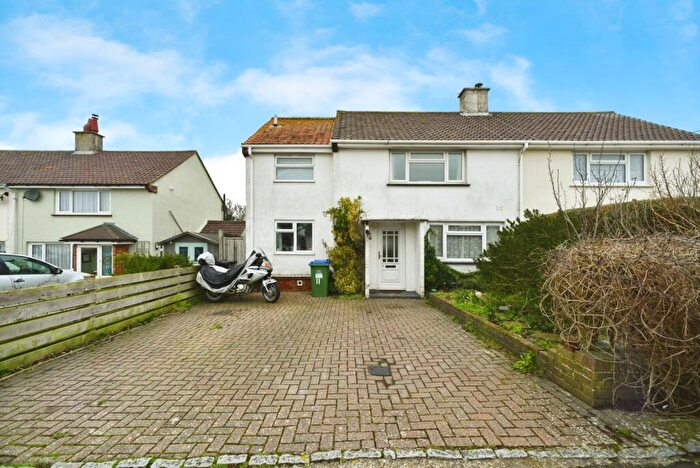 3 Bedroom Semi-Detached House For Sale In Brands Close, Newhaven, East Sussex, BN9