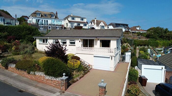 3 Bedroom Detached Bungalow For Sale In Southfield Avenue, Preston, Paignton, TQ3