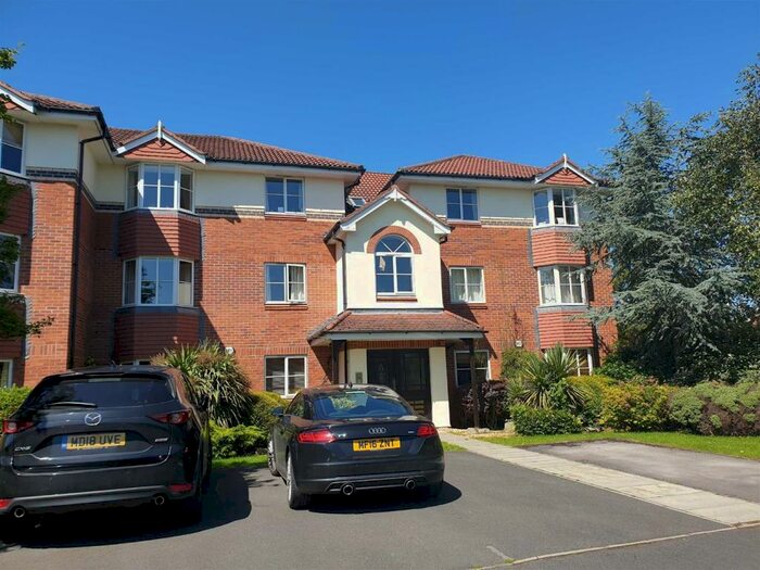 2 Bedroom Flat To Rent In Tiverton Drive Wilmslow, SK9