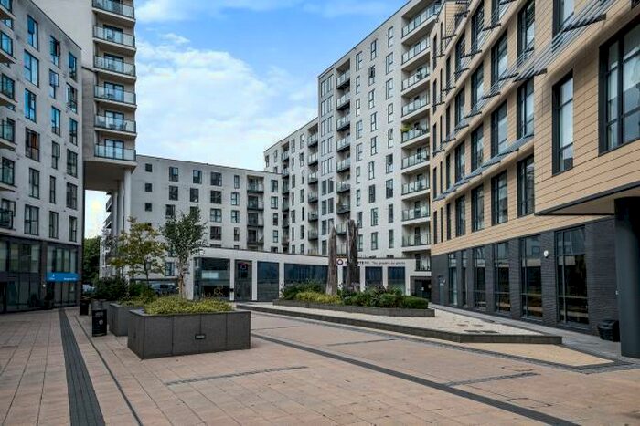 1 Bedroom Apartment To Rent In Woking, Surrey, GU22