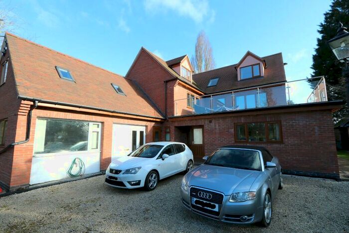 Studio To Rent In Golf Lane, Leamington Spa, Warwickshire, CV31