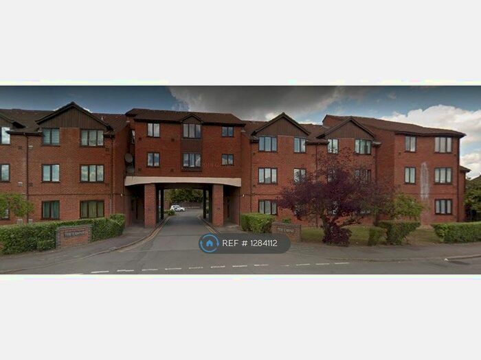 1 Bedroom Flat To Rent In Old Bath Road, Colnbrook, Slough SL3