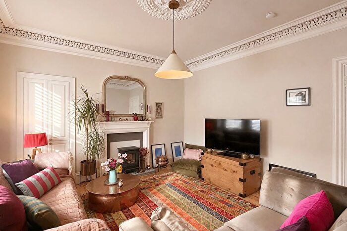 3 Bedroom Flat For Sale In Top Right David Street, Kirkcaldy, Kirkcaldy, KY1
