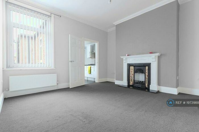 3 Bedroom Flat To Rent In Garrick Street, South Shields, NE33