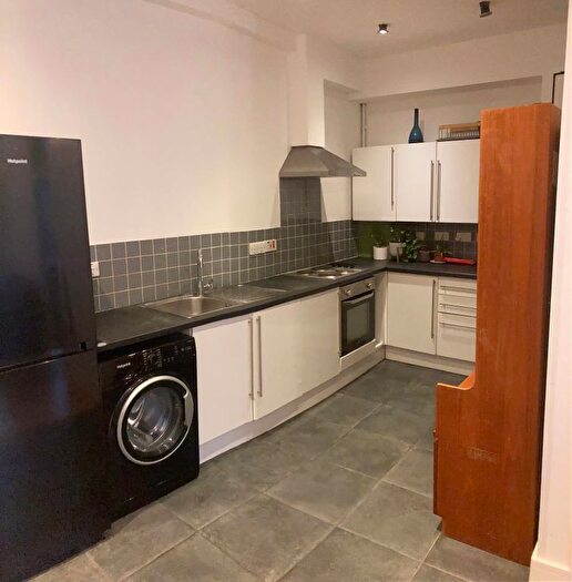 1 Bedroom Flat To Rent In Hornsey Road, London, London, N7