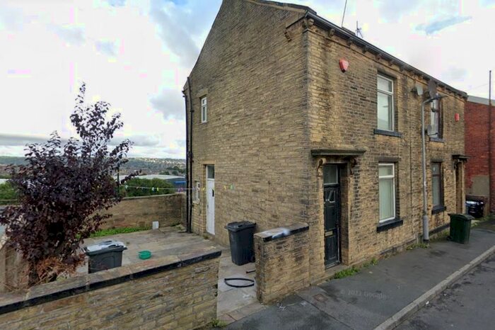 2 Bedroom Terraced House To Rent In Jennings Place, Bradford, BD7