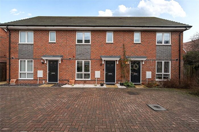 3 Bedroom Terraced House For Sale In Fullbrook Avenue, Spencers Wood, Reading, Berkshire, RG7
