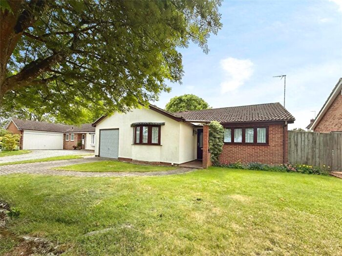 3 Bedroom Bungalow For Sale In Ovitts Close, Winslow, MK18