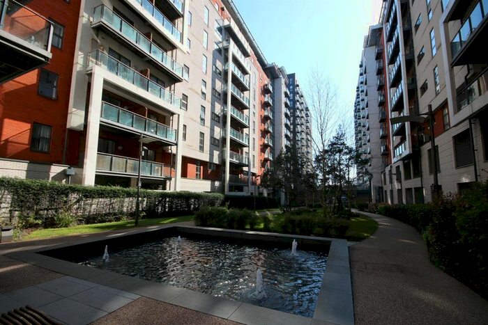 1 Bedroom Flat To Rent In Hornbeam Way, Manchester, M4