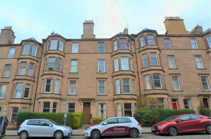3 Bedroom Flat To Rent In Comely Bank Avenue, Edinburgh, EH4