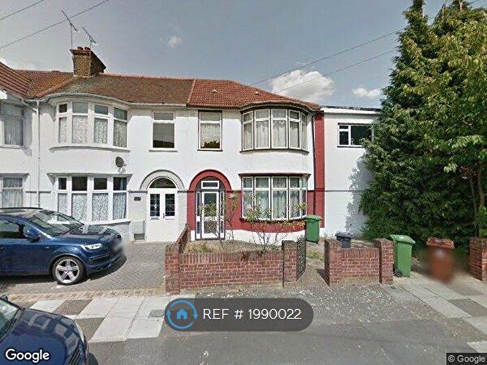 4 Bedroom Semi Detached House To Rent In Barking, Barking, IG11