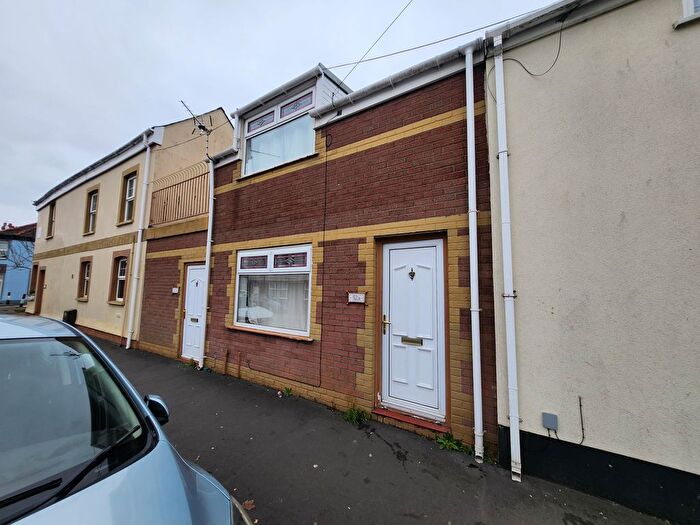 1 Bedroom Maisonette To Rent In Holmsdale Street, Cardiff, CF11