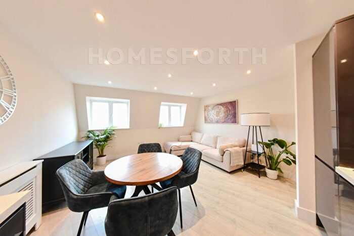 1 Bedroom Apartment To Rent In Station Road, Belmont, SM2