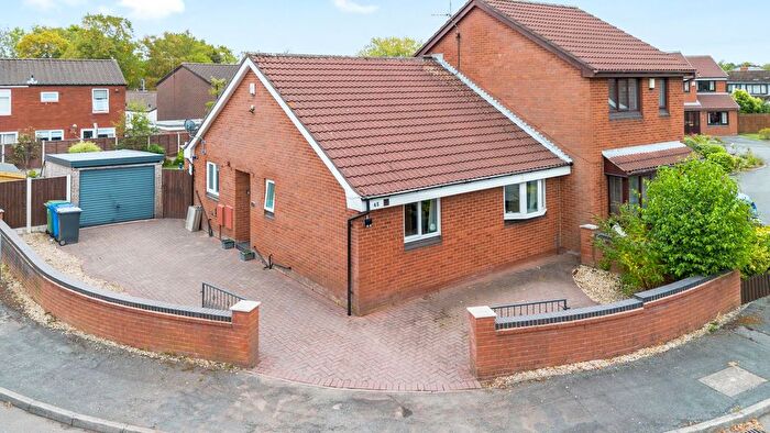 2 Bedroom Semi-Detached Bungalow For Sale In Arran Close, Fearnhead, WA2