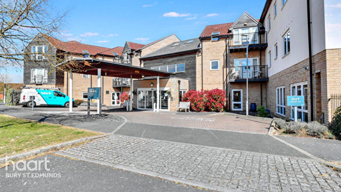 1 Bedroom Flat For Sale In Airfield Road, Bury St Edmunds, IP32