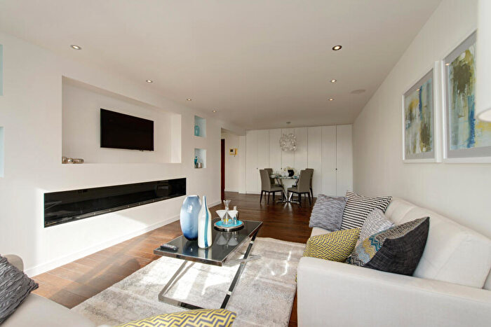2 Bedroom Apartment To Rent In Wellington Road, St John's Wood, London, NW8