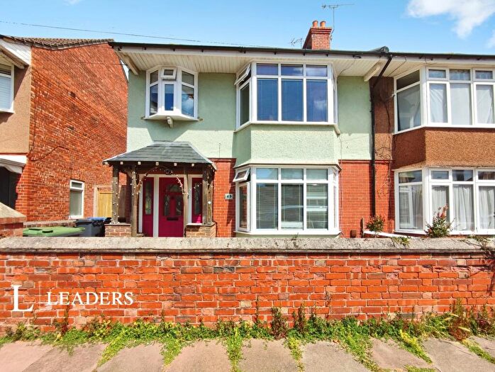 5 Bedroom Semi-Detached House For Sale In Westbourne Avenue, Gaisford, Worthing, BN14
