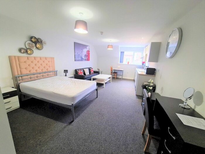 Studio To Rent In Church Gate, Leicester LE1