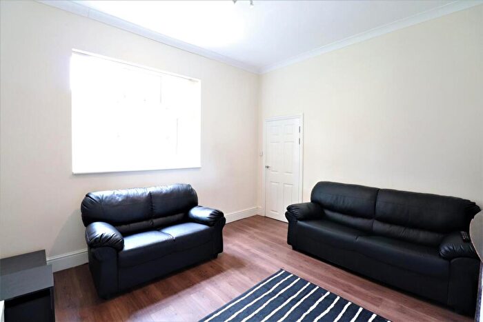 5 Bedroom Semi Detached House To Rent In Reservoir Road, Edgbaston, B16