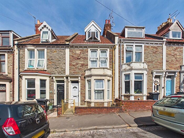 3 Bedroom Property For Sale In Avonleigh Road, Bedminster, Bristol, BS3