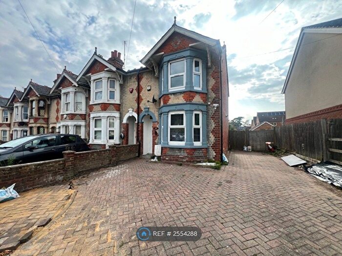 3 Bedroom End Of Terrace House To Rent In Northumberland Avenue, Reading, RG2