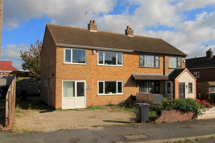 3 Bedroom Semi-Detached House To Rent In Keswick Avenue, Loughborough, LE11