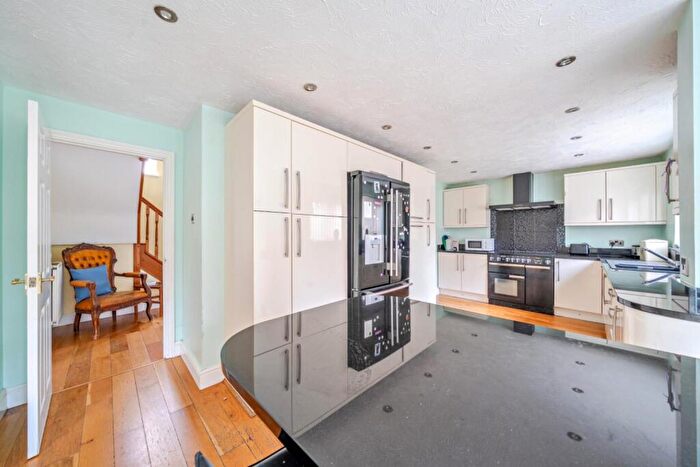 4 Bedroom Detached House For Sale In Aldermans Lane, Redditch, B97