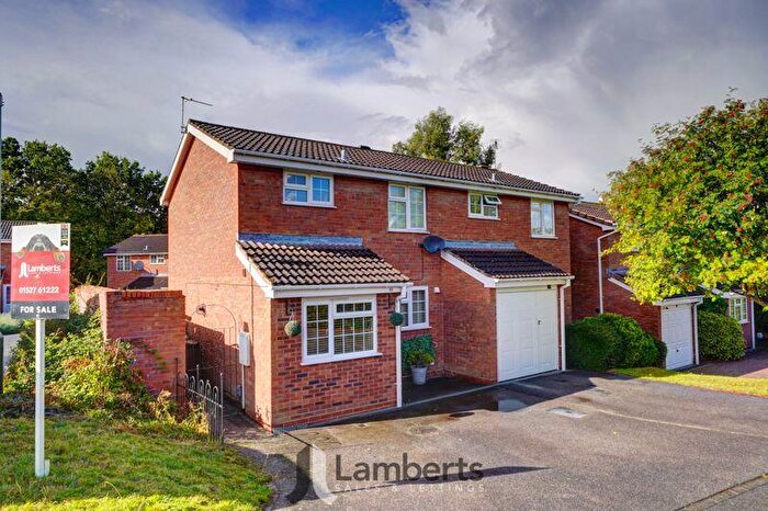 2 Bedroom Semi-Detached House For Sale In Stoneleigh Close, Oakenshaw South, Redditch, B98
