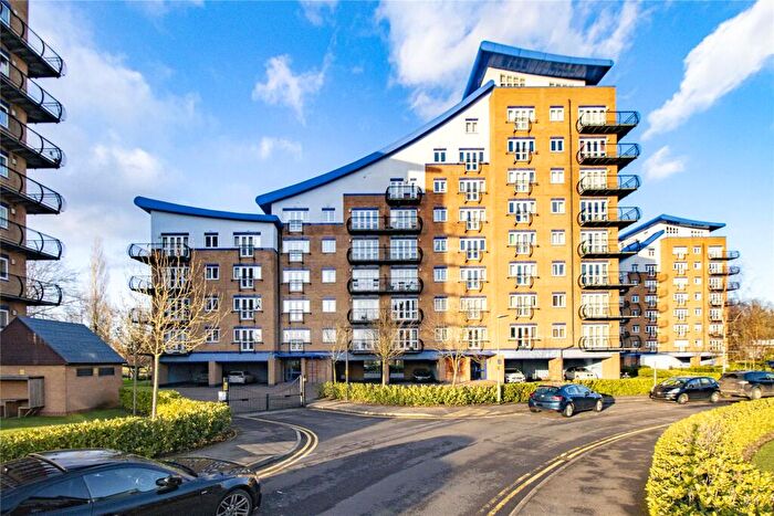 3 Bedroom Apartment To Rent In Luscinia View, Napier Road, Reading, Berkshire, RG1