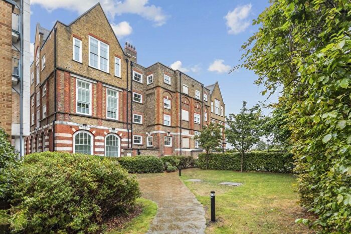 1 Bedroom Maisonette For Sale In Shepperton Road, London, N1
