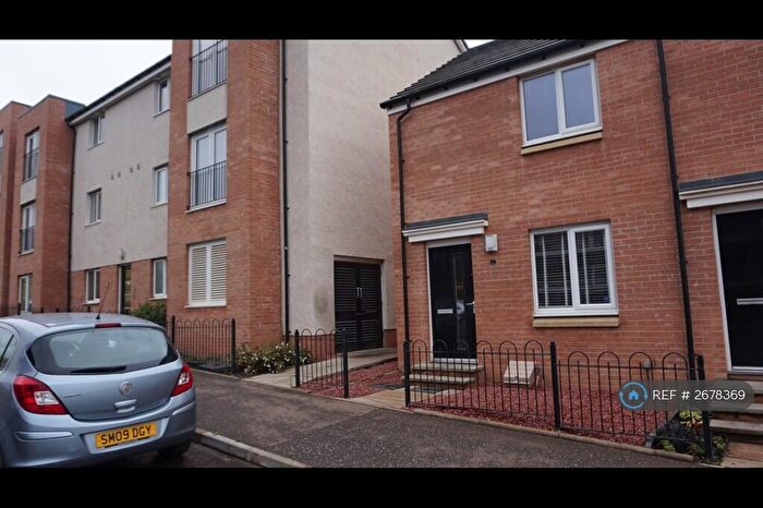 2 Bedroom End Of Terrace House To Rent In Milligan Drive, Edinburgh, EH16
