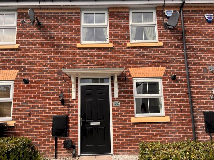 2 Bedroom Town House To Rent In Nashville Drive, Great Sankey, WA5