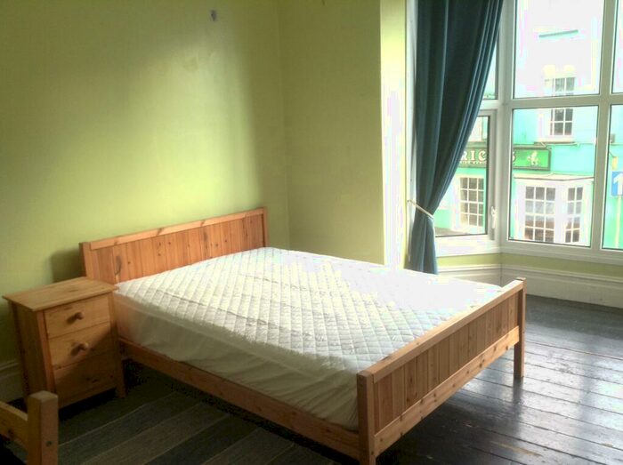 6 Bedroom Terraced House To Rent In Holyhead Road, Bangor, Gwynedd, LL57