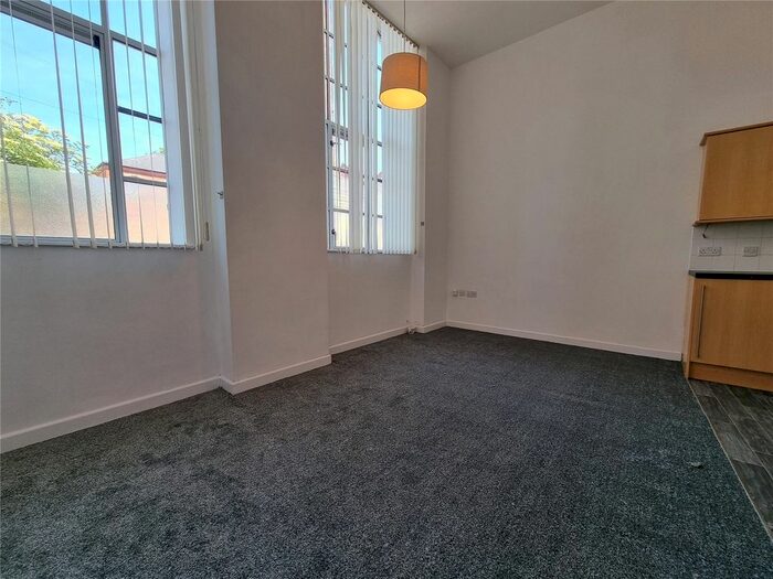 1 Bedroom Flat To Rent In Egypt Road, Nottingham, Nottinghamshire, NG7