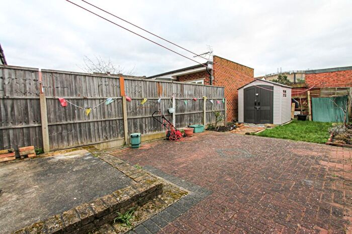 4 Bedroom Terraced House To Rent In Towers Road, Southall, UB1