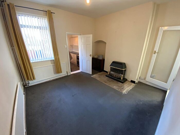 3 Bedroom End Of Terrace House For Sale In Pillard House Lane, Gainsborough, Lincolnshire, DN21