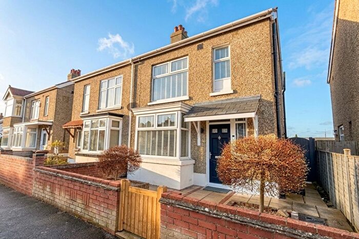 3 Bedroom Semi-Detached House For Sale In Southcroft Road, Gosport, PO12