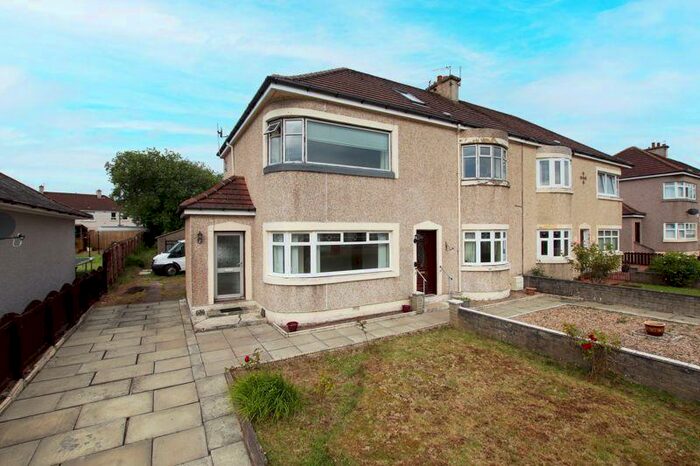 2 Bedroom Ground Flat To Rent In Campbell Street, Wishaw, ML2