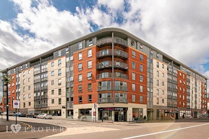 2 Bedroom Apartment To Rent In Hall Street, Birmingham, West Midlands, B18
