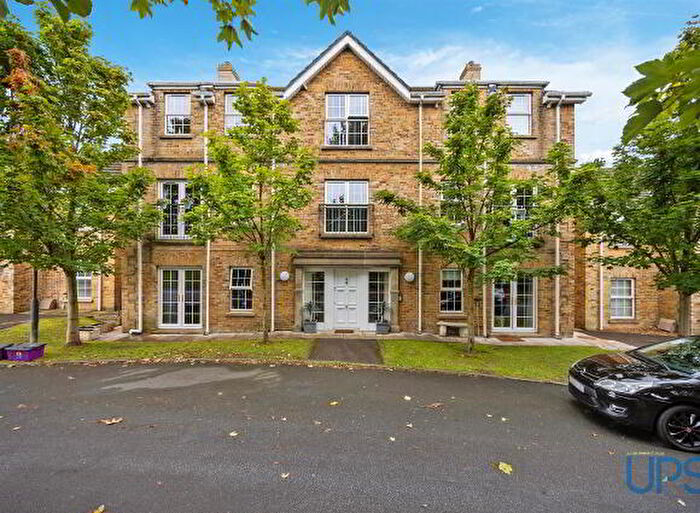 2 Bedroom Apartment / Flats For Sale In Apt, Woodberry Lane, Belfast, BT17