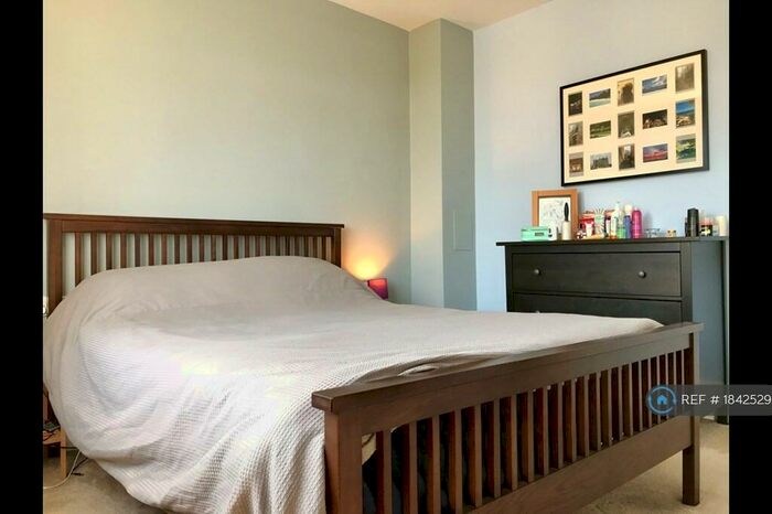 1 Bedroom Flat To Rent In Mare Street, London, E8