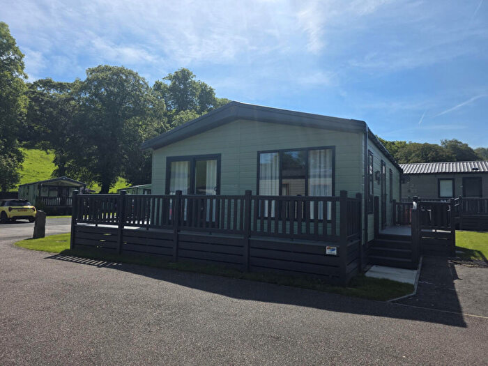 2 Bedroom Lodge For Sale In Leek, Staffordshire, ST13