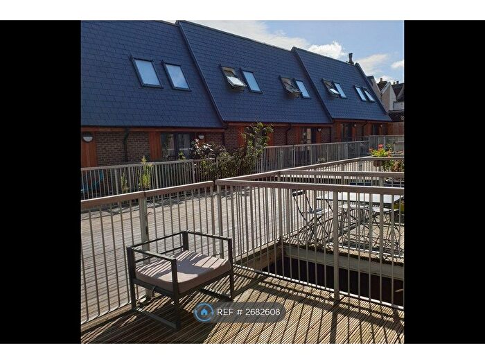 4 Bedroom Terraced House To Rent In Picture House Court, Bristol, BS3