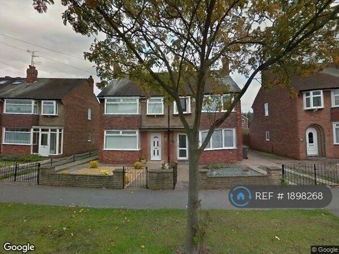 3 Bedroom Semi-Detached House To Rent In Auckland Avenue, Hull, HU6