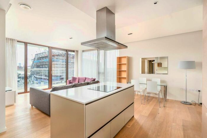 2 Bedroom Flat To Rent In York Way, Kings Cross, London, N1C