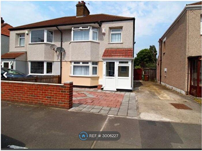 3 Bedroom Semi Detached House To Rent In Elsa Road, London, DA16