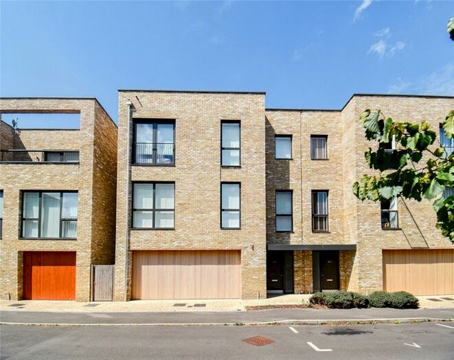 4 Bedroom Terraced House To Rent In Hawkey Road, Trumpington, Cambridge, CB2