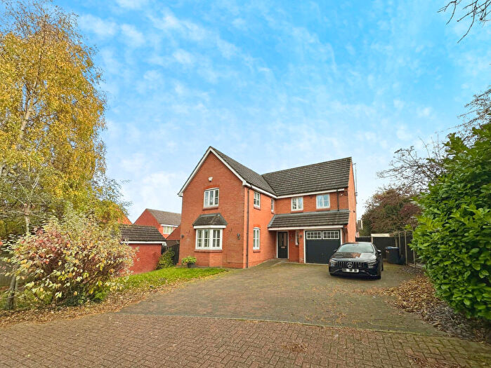 4 Bedroom Detached House For Sale In Barons Close, Kirby Muxloe, LE9
