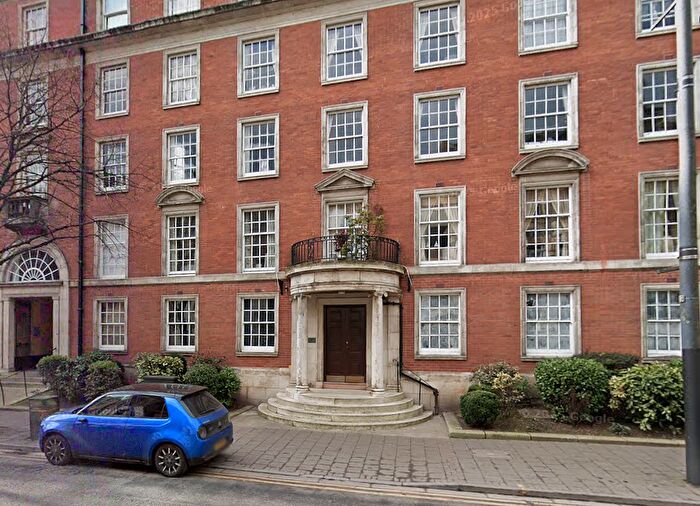 Studio To Rent In Westgate Street, Cardiff, CF10